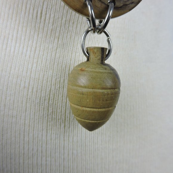 Vintage Wood Medallion Hip Belt Pendulum - Picture 3 of 8